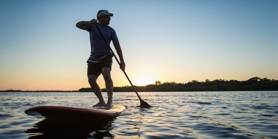 what to wear paddle boarding